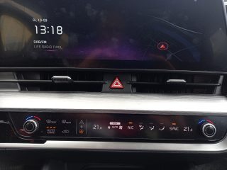 KIA Sportage 1,6 TGDI 48V Silber DCT