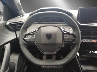Peugeot 2008 PureTech 100 S&S Allure 6-Gang-Manuell