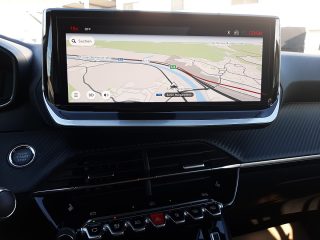 Peugeot 2008 PureTech 100 S&S Allure 6-Gang-Manuell