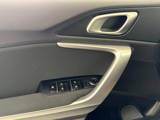 KIA ceed 1,0 TGDI ISG Silber