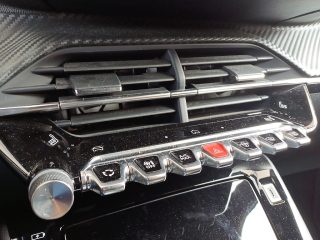 Peugeot 2008 PureTech 100 S&S Allure 6-Gang-Manuell