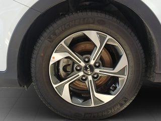 KIA Xceed 1,5 TGDI 48V GPF Silber DCT