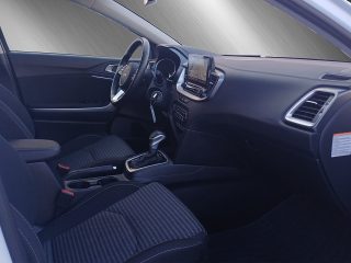 KIA Xceed 1,5 TGDI 48V GPF Silber DCT