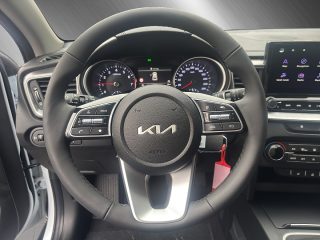 KIA Xceed 1,0 TGDI GPF Silber