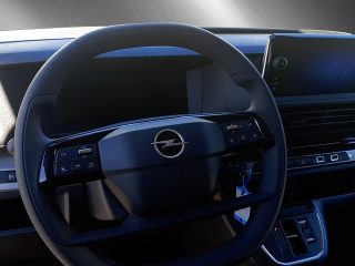 Opel Vivaro Kombi. XL. Diesel 180PS AT8