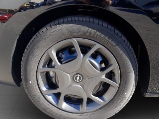 Opel Vivaro Kombi. XL. Diesel 180PS AT8