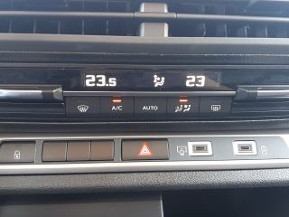 Opel Vivaro Kombi. XL. Diesel 180PS AT8