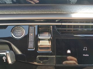 Peugeot 3008 Hybrid 145 E-DCS6 Allure Aut.