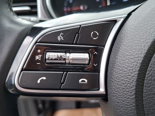 KIA Xceed 1,5 TGDI 48V GPF Silber DCT