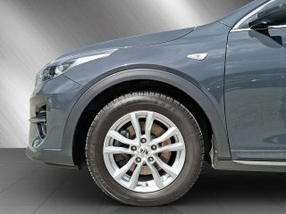 KIA Xceed 1,5 TGDI 48V GPF Silber DCT