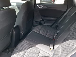 KIA Xceed 1,5 TGDI 48V GPF Silber DCT