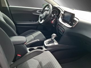 KIA Xceed 1,5 TGDI 48V GPF Silber DCT
